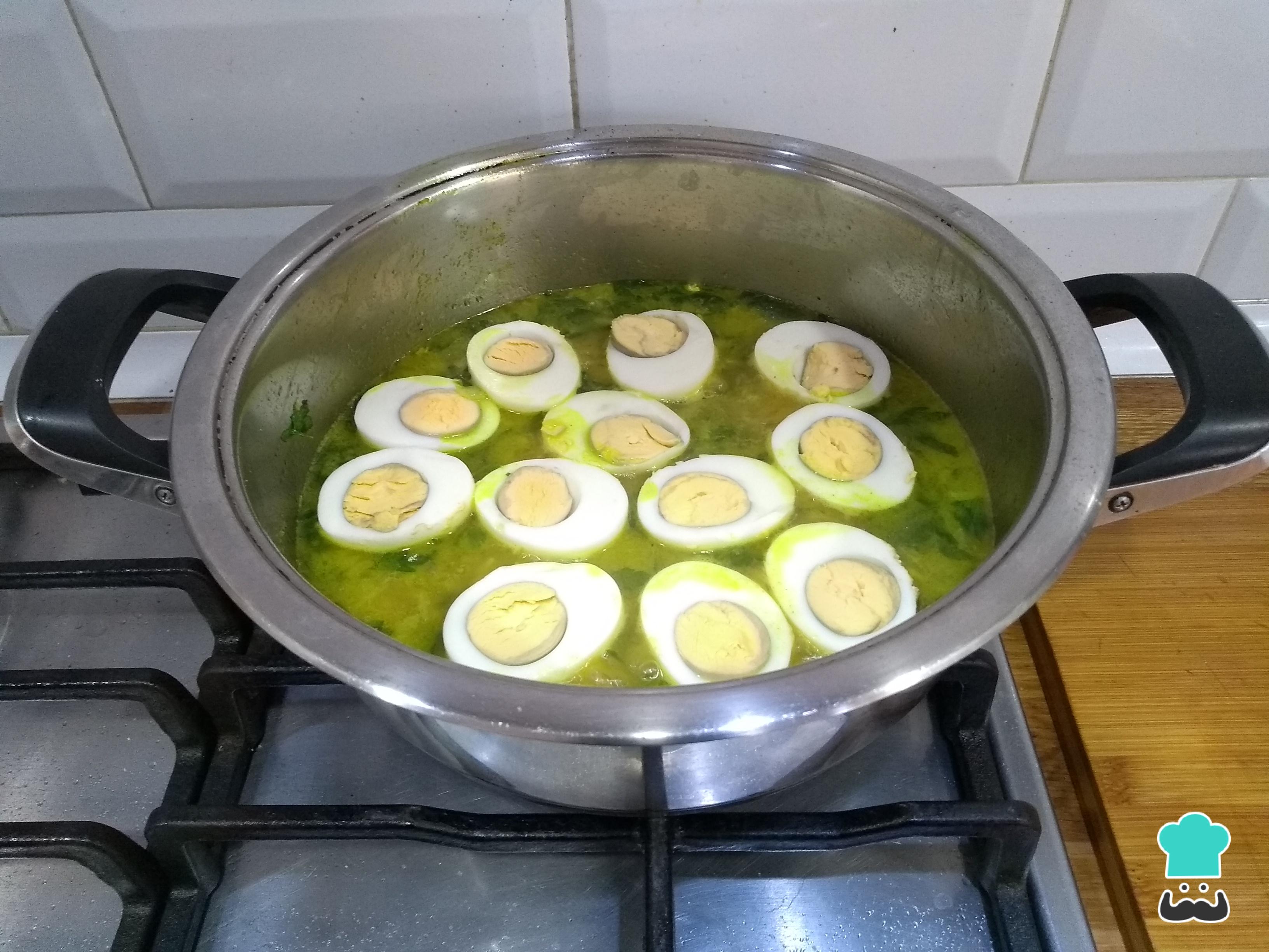 Huevos En Salsa Verde Receta F Cil Y Deliciosa