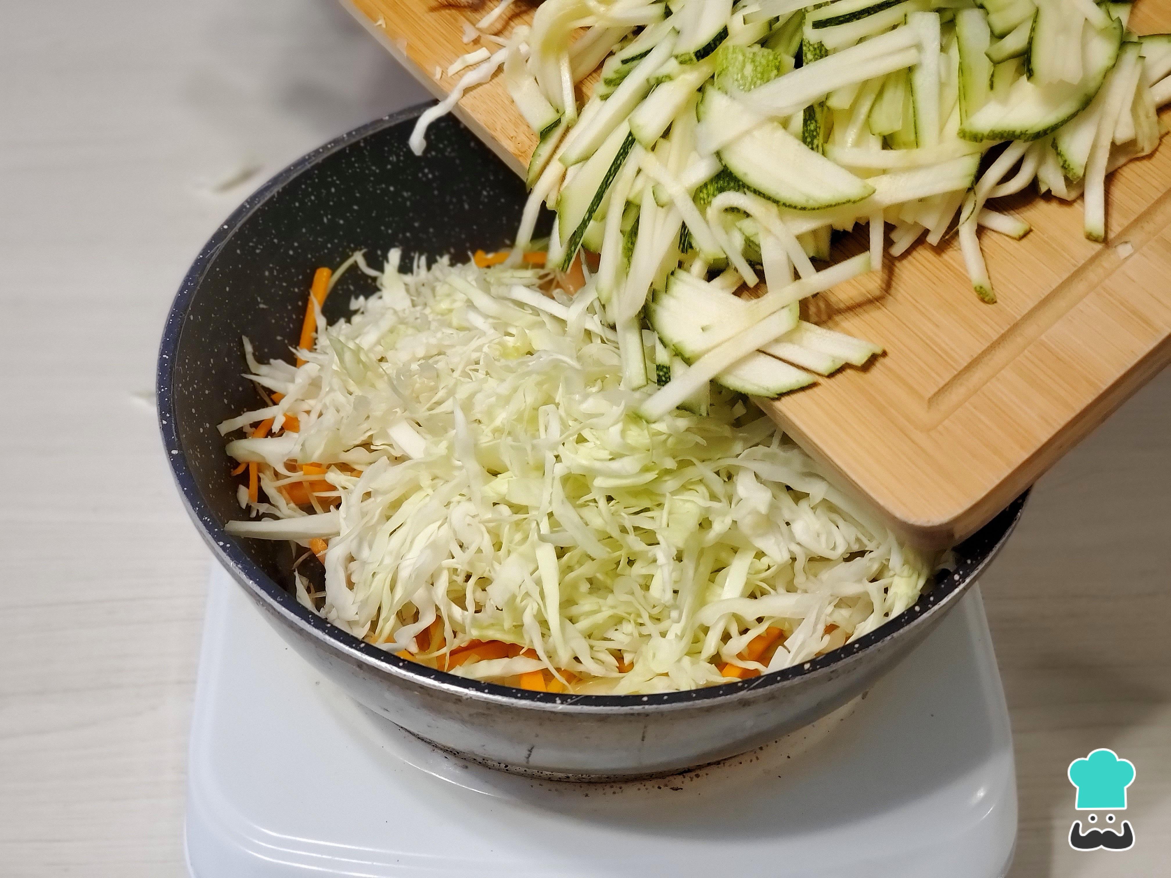 Rollitos de primavera vegetarianos Receta FÁCIL VÍDEO