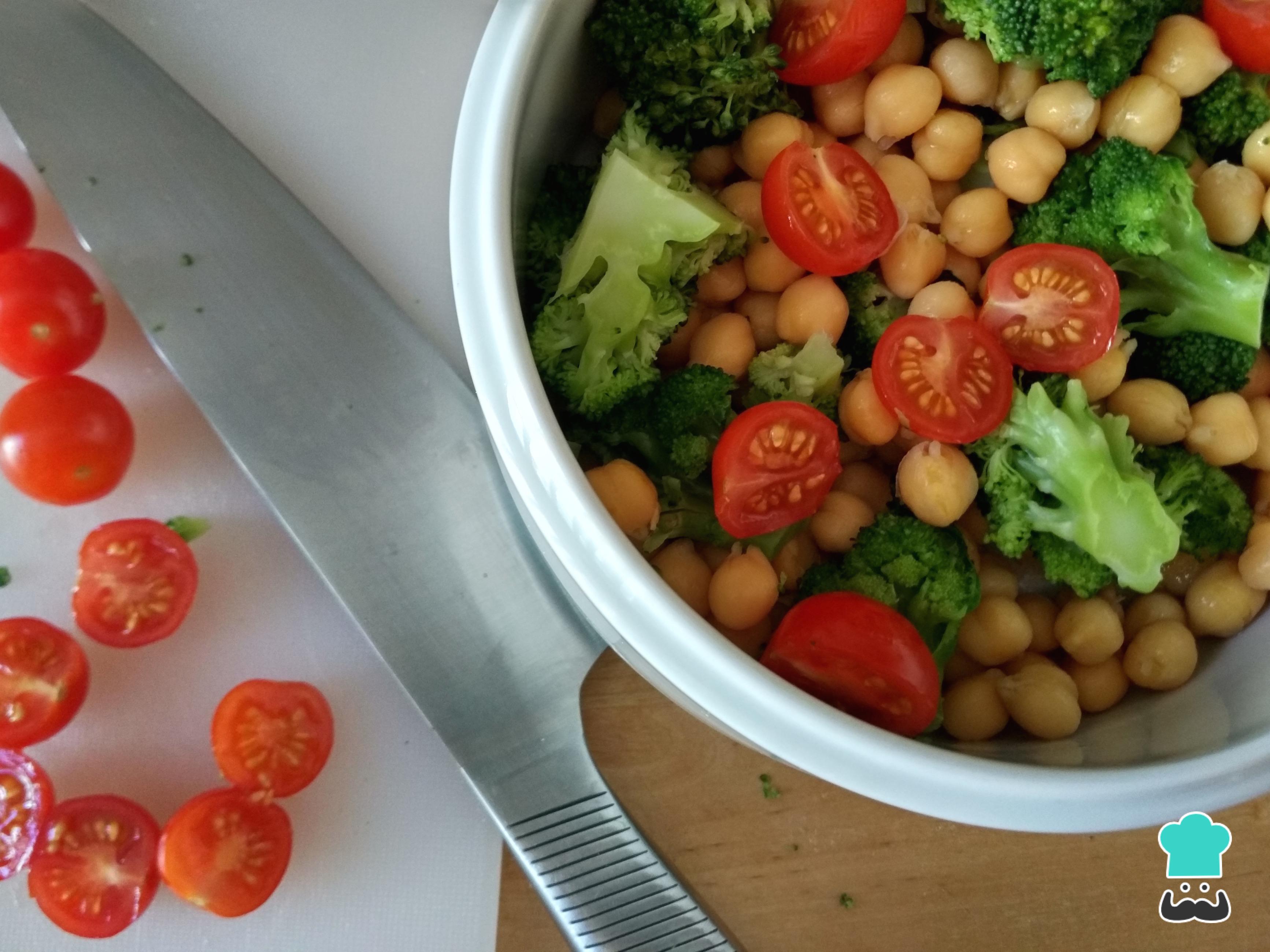 Ensalada de garbanzos vegana Fácil