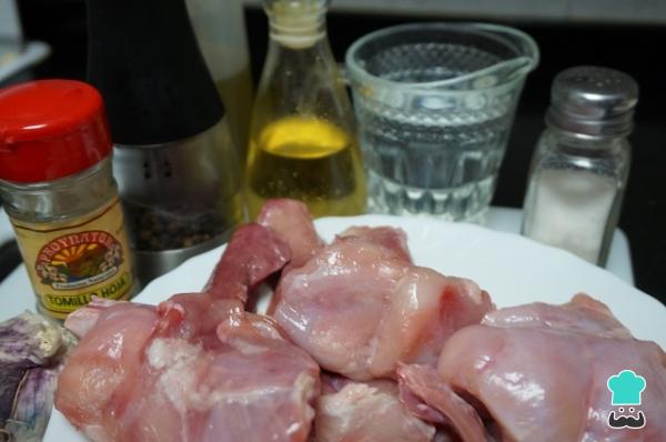 Receta de Conejo al ajillo de la abuela - Paso 1