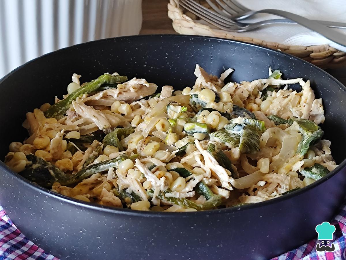 Receta de Pollo con rajas poblanas