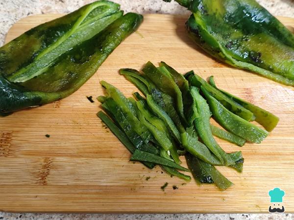 Receta de Pollo con rajas poblanas - Paso 2