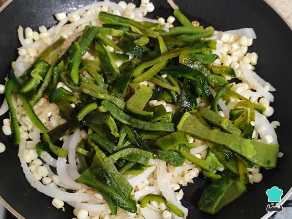 Receta de Pollo con rajas poblanas - Paso 4