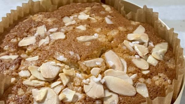 'Coca del Poble' de Paiporta: el dulce de calabaza, naranja y almendra creado por estudiantes de hostelería para ayudar a las panaderías afectadas por la DANA - Calabaza, naranja y almendra: los sabores de la repostería valenciana