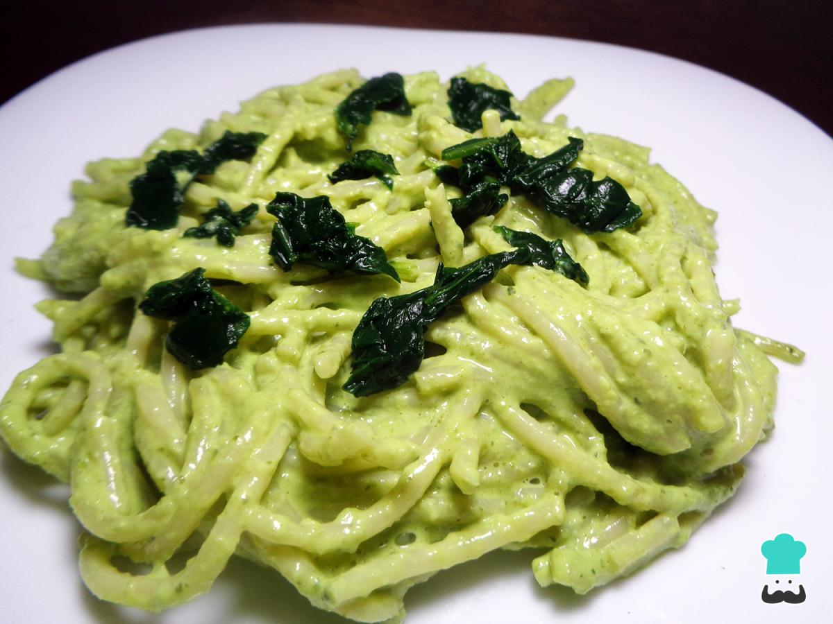 Receta de Espagueti verde con espinaca