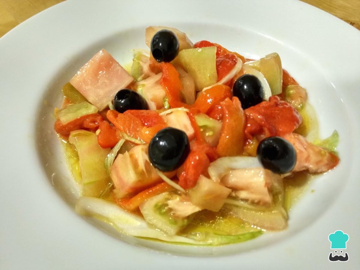 Receta de Ensalada de pimientos asados con tomate y cebolla