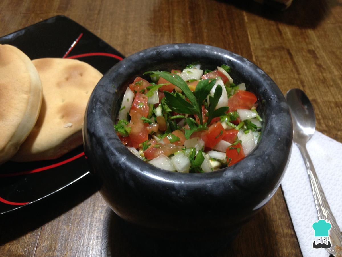 Receta de Pebre chileno