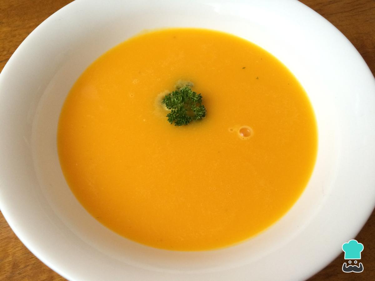 Receta de Sopa fría de zanahoria y naranja