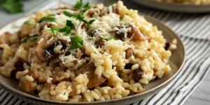 Receta de Arroz meloso con pollo y setas: un plato casero, saludable y lleno de sabor