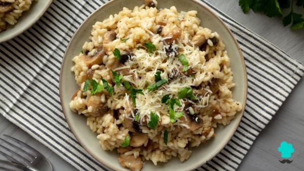 Receta de Arroz meloso con pollo y setas: un plato casero, saludable y lleno de sabor - Paso 10