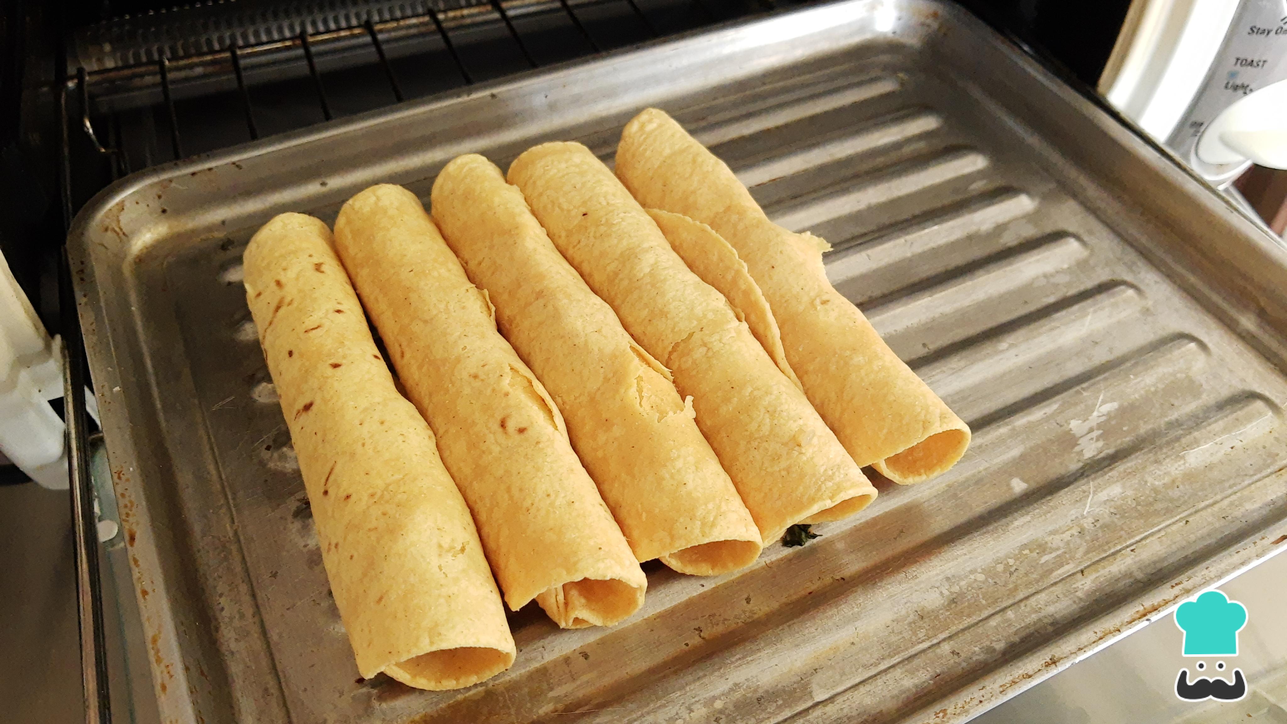 Tacos dorados de atún Receta FÁCIL