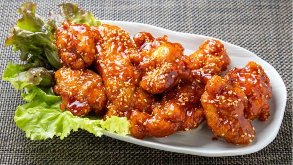 Coqui, cocinera china: “Para que el pollo frito quede crujiente no uses aceite, sino 120 g de harina, 120 g de maicena y salsa de soja” - El secreto de Coqui para conseguir un pollo bien crujiente