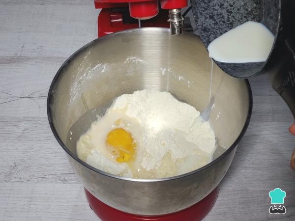 Receta de Pan de papa para hamburguesa - Paso 2