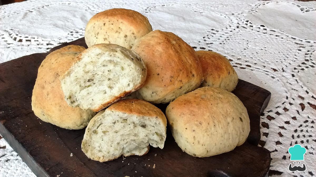 Receta de Pancitos de orégano