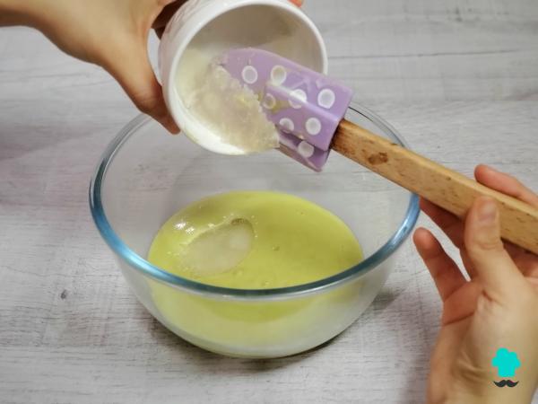 Receta de Tarta de queso y pistacho sin horno: el postre fácil que triunfa este verano por su sabor y su textura - Paso 8