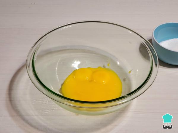 Receta de Yemas de Santa Teresa - Paso 1
