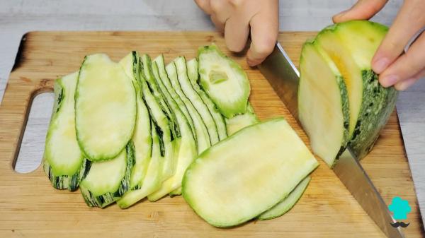 Receta de Lasaña de calabacín y carne picada: la versión ligera del clásico italiano que queda igual de jugosa - Paso 9