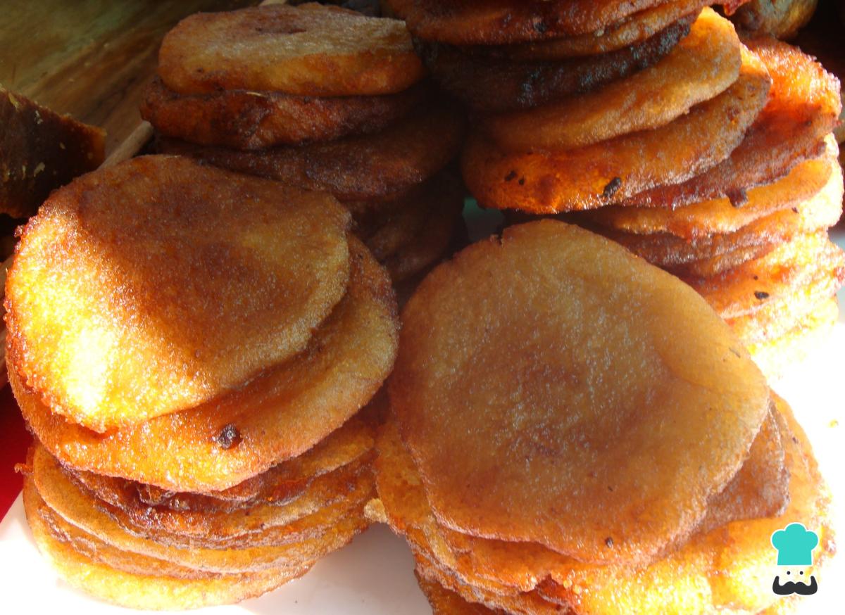 Receta de Tortitas de yuca fritas con queso- ¡Muy fáciles y rápidas!