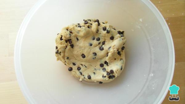 Receta de Cookies con pepitas de chocolate fáciles - Paso 5