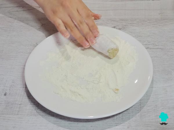 Receta de Croquetas de calabacín y queso: fáciles de preparar y muy cremosas por dentro - Paso 8