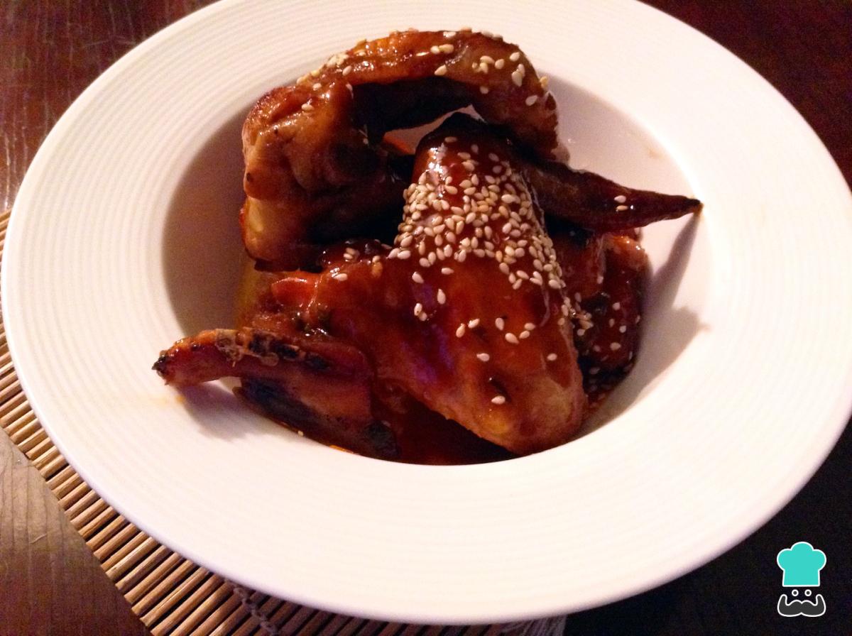 Receta de Alitas de pollo con salsa barbacoa y miel