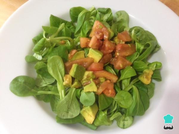 Receta de Ensalada de berros, tomate y aguacate