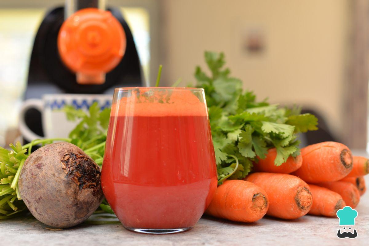Jugo de remolacha y zanahoria