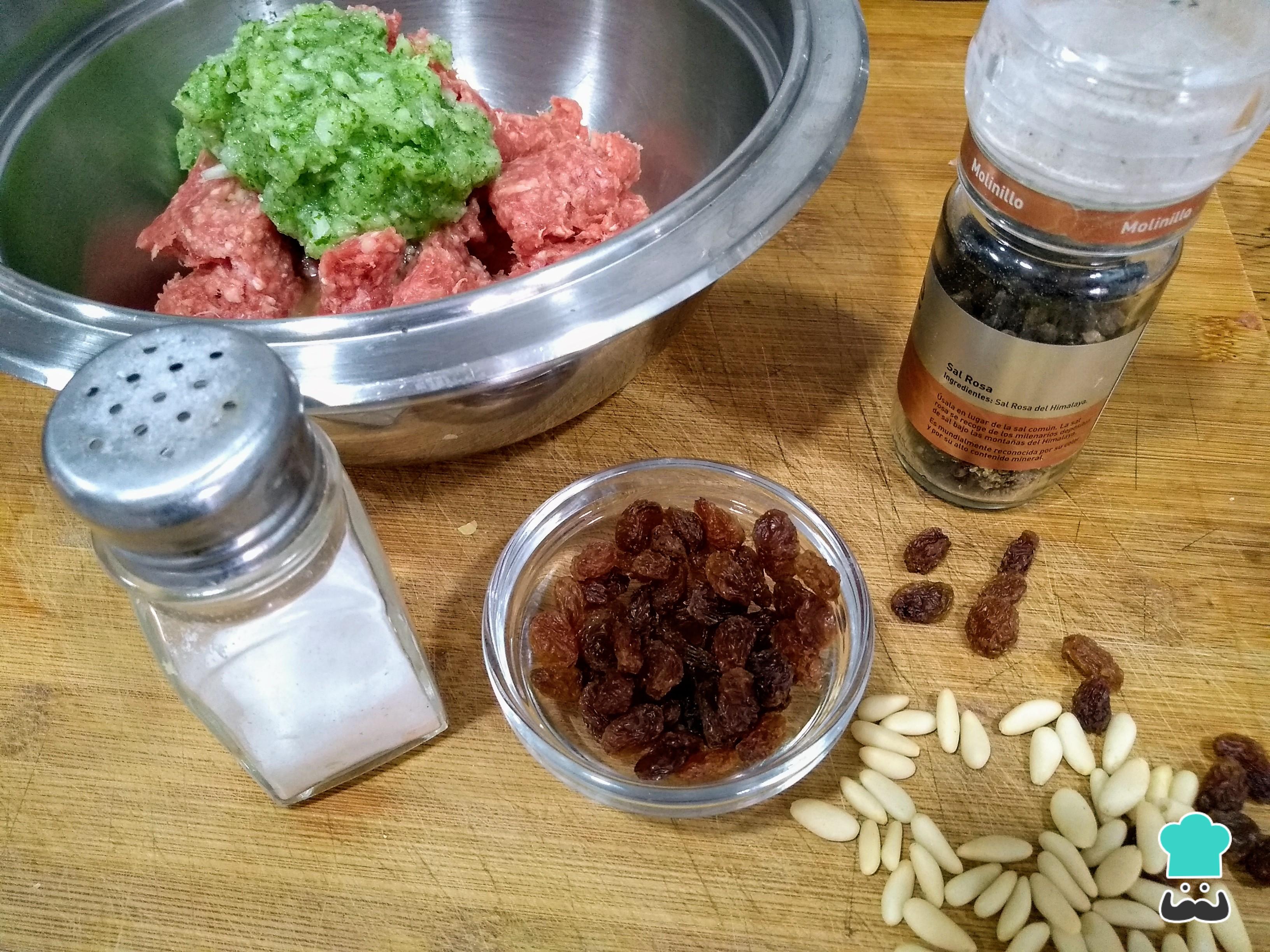 Dolmas turcas (hojas de parra rellenas) ¡Receta fácil!