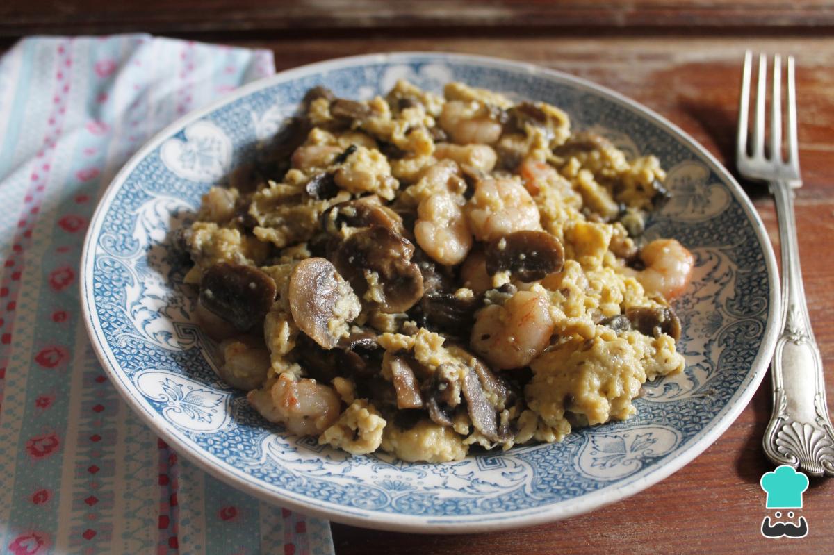 Receta de Revuelto de champiñones y gambas
