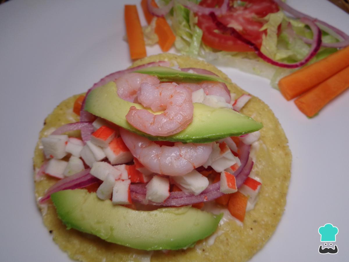Receta de Tostadas de surimi con camarón