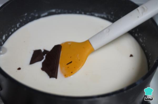 Receta de Panna cotta de chocolate negro - Paso 3