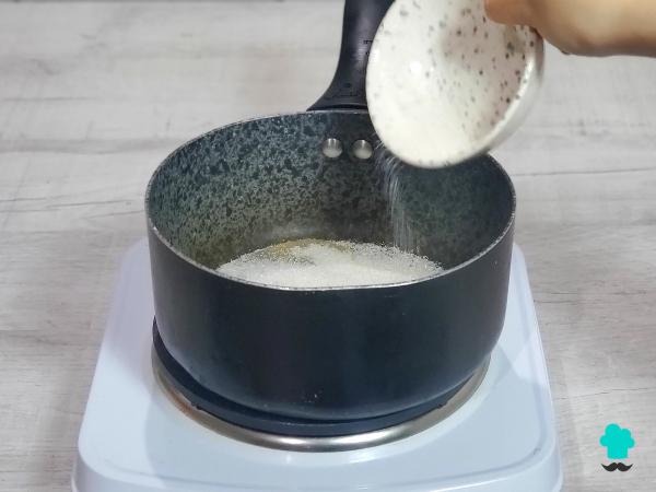 Receta de Tarta de piña y sobaos: un postre sin horno fácil y delicioso - Paso 1