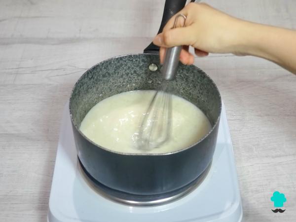 Receta de Tarta de piña y sobaos: un postre sin horno fácil y delicioso - Paso 7