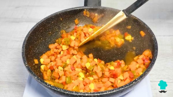 Receta de Bowl de quinoa con verduras salteadas: el plato exprés más saludable y lleno de sabor - Paso 6
