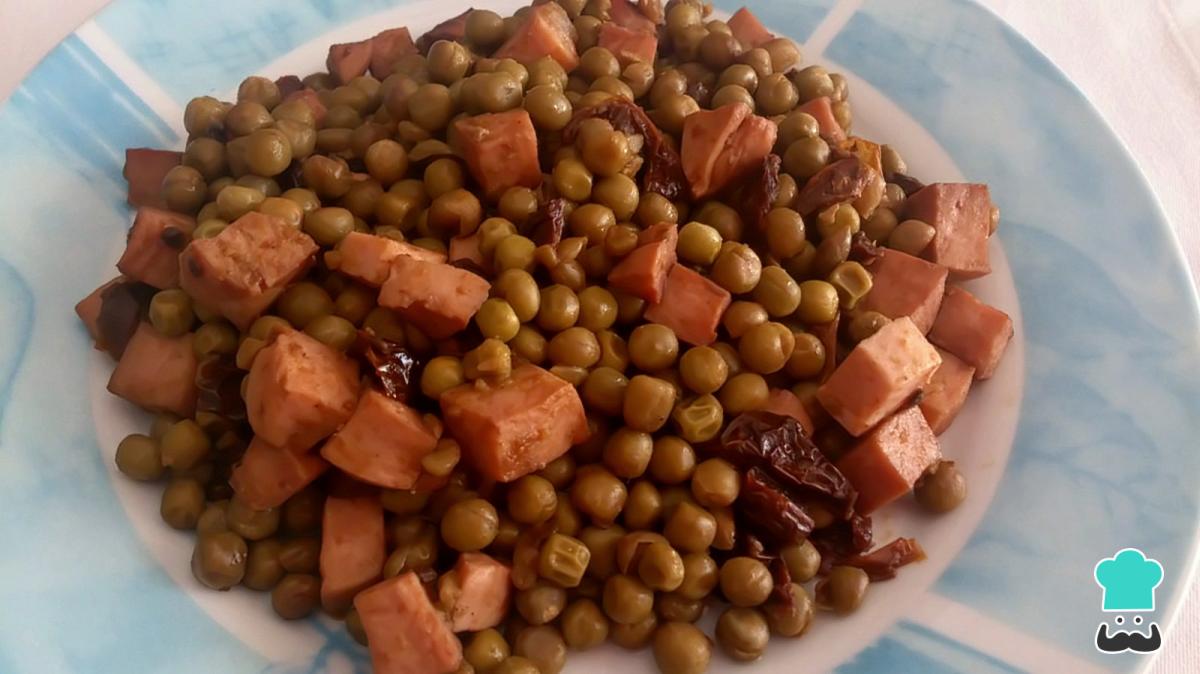 Receta de Guisantes salteados con pollo y tomate