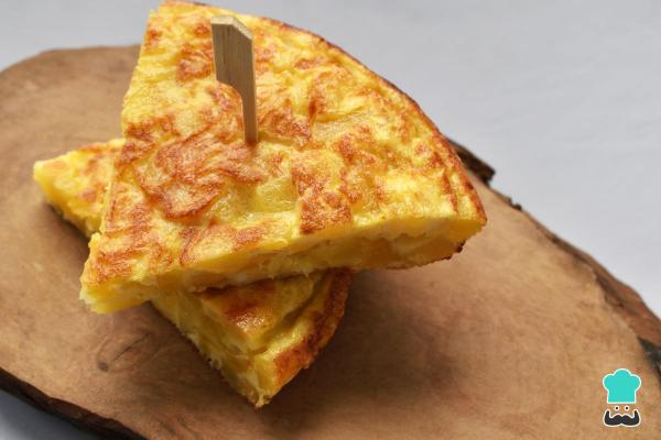 Aperitivos fáciles para hacer el día anterior - Tortilla de patatas en pinchos
