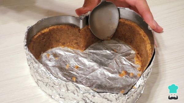 Receta de La tarta de manzana sin horno más fácil: cremosa, rápida y deliciosa - Paso 2