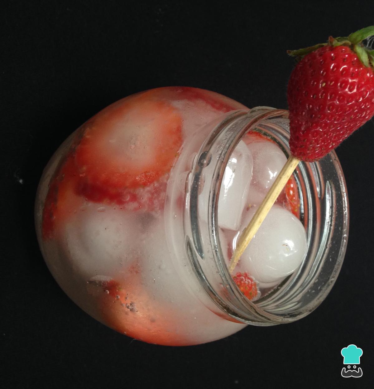 Gin tonic con fresas
