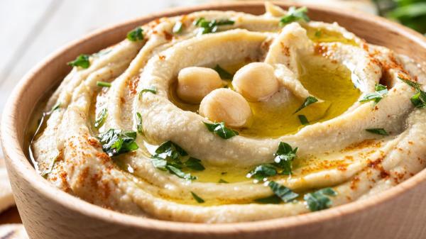 David de Jorge, chef: “Los garbanzos de bote más ricos se preparan con una lata de atún, tahini y limón” - Ingredientes y preparación del hummus de David de Jorge