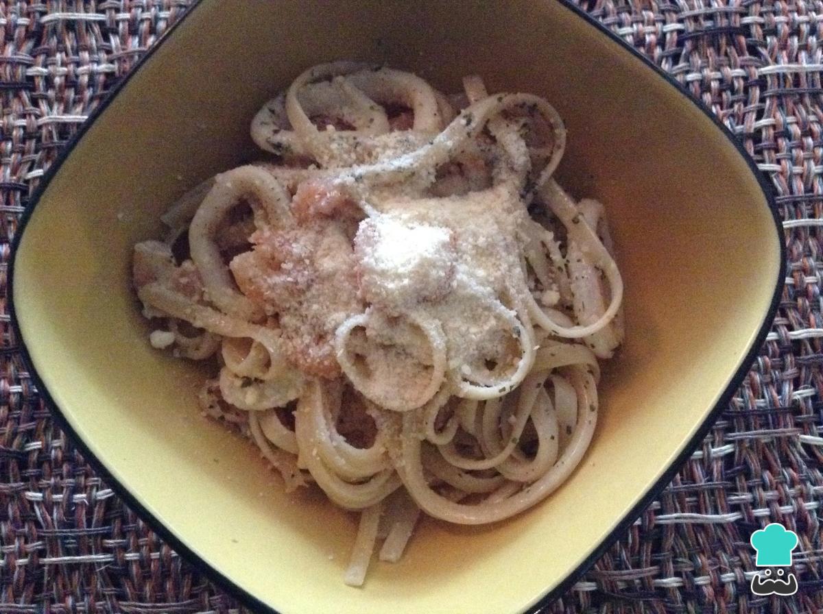 Receta de Tallarines con calamares y camarones