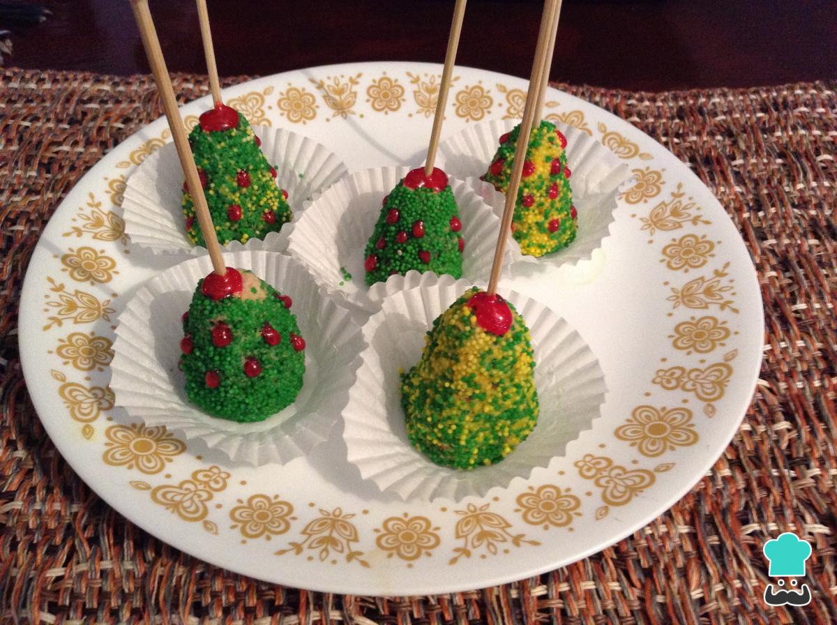 Receta de Cake pops de árbol de Navidad