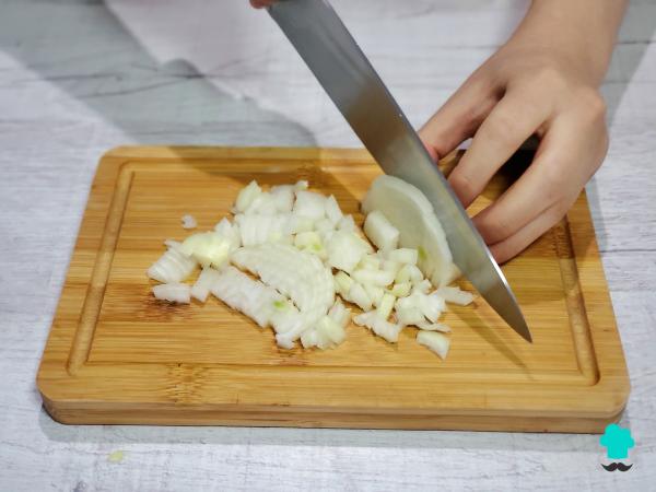 Receta de Ensalada de pasta con pollo y huevo: un plato fácil y perfecto para los días de calor - Paso 4