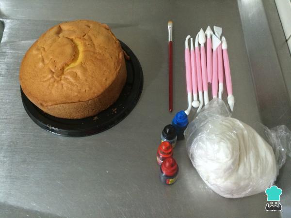 Receta de Tarta de cumpleaños - Pocoyó - Paso 1