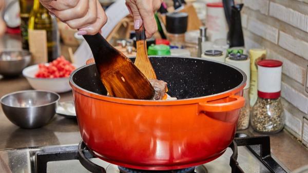 Si tu vino se ha picado, no lo tires todavía: estas son tus opciones para no desperdiciarlo - Marinados para carnes