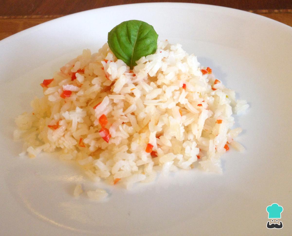 Receta de Arroz blanco con pimentón rojo