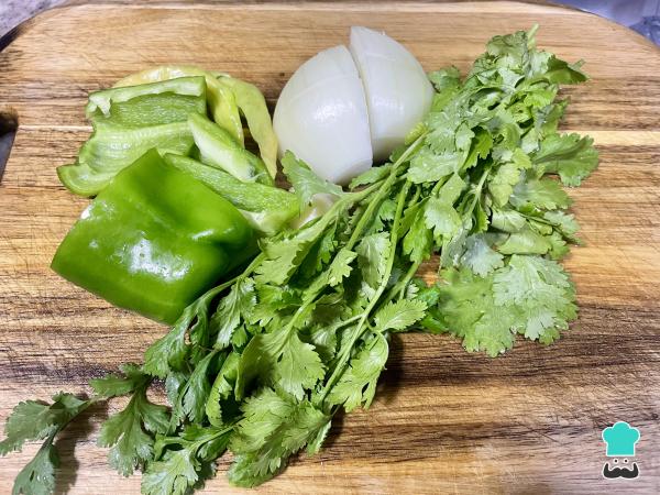 Receta de Guasacaca sin aguacate - Paso 1