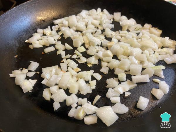 Receta de Empanadas de pollo - relleno - Paso 2