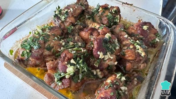 Receta de Muslitos de pollo al ajillo: la receta casera que siempre queda jugosa - Paso 7