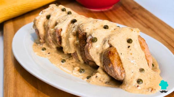 Receta de Solomillo de cerdo a la pimienta verde: jugoso y con una salsa muy cremosa - Paso 8