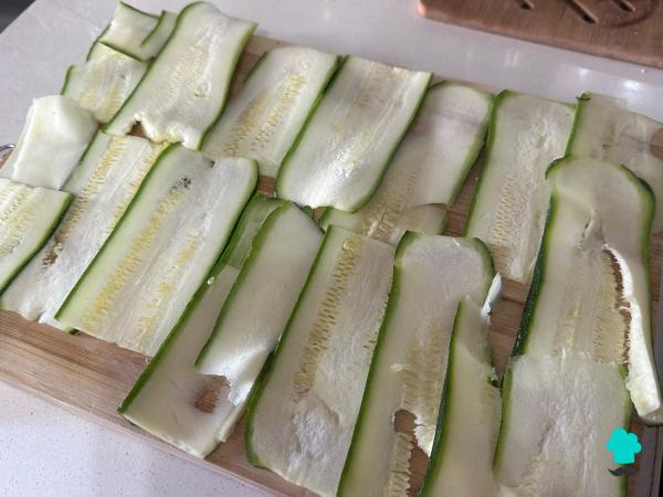 Receta de Calabacín con jamón y queso en freidora de aire: el plato completo, sencillo y sabroso que querrás repetir - Paso 1